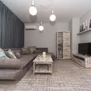 Apartment Fashionable 1bd Flat In The Centre Of, Plovdiv
